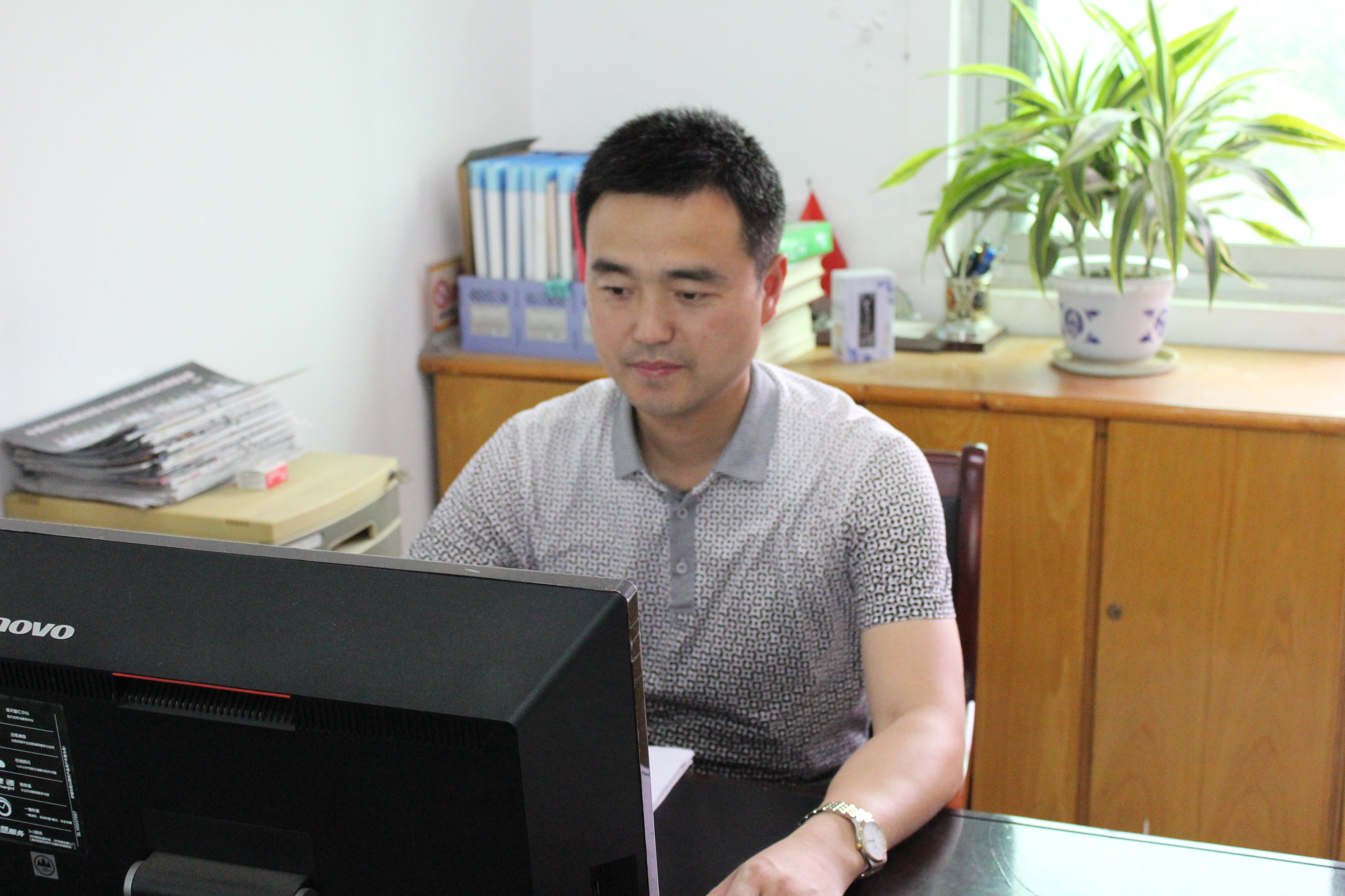 朱啟典.JPG